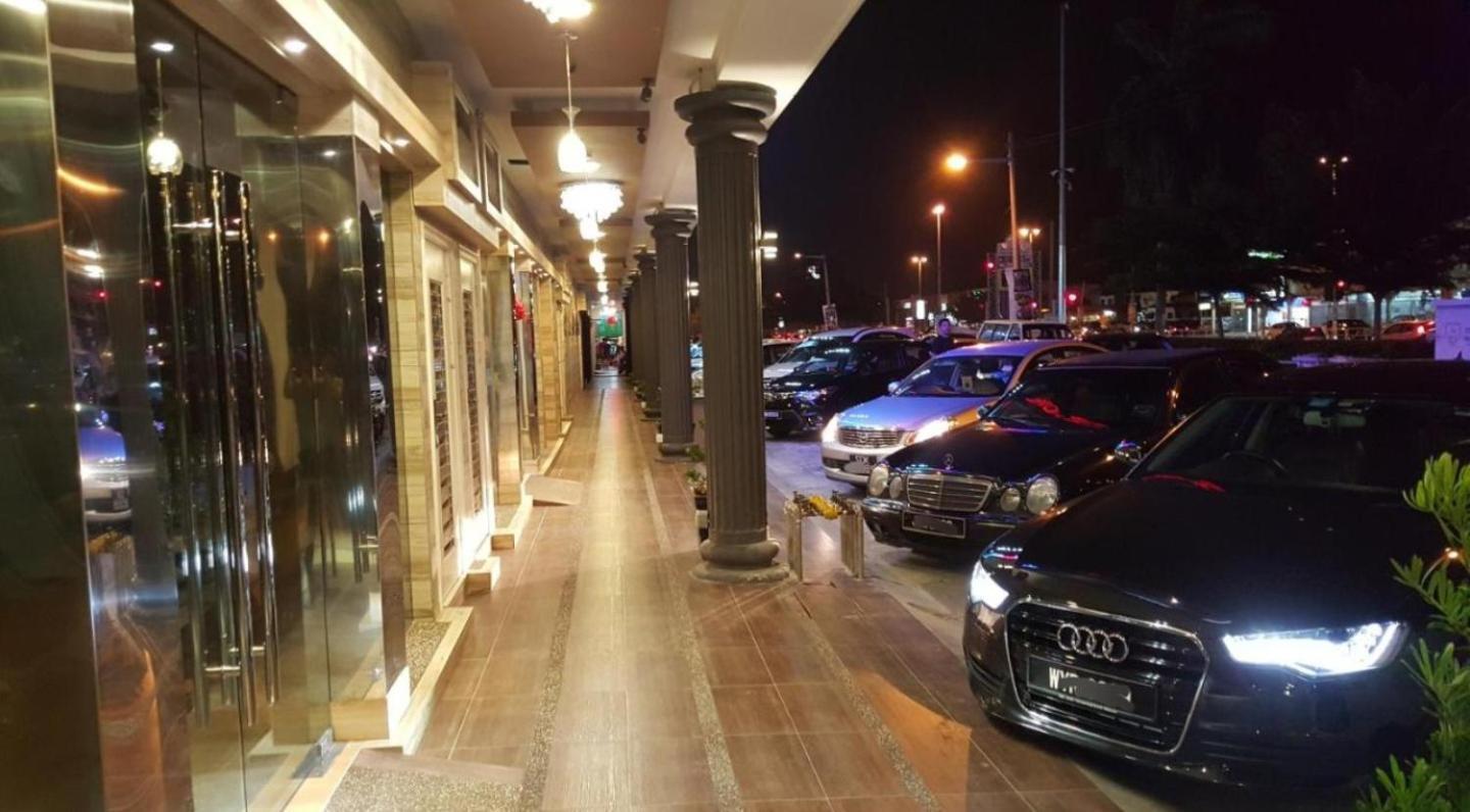 فندق بوتيك 888 باتو باهات المظهر الخارجي الصورة